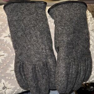 UGG Gray Wool and Black Leather Gloves